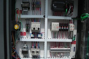 تجهیزات مختلف تابلو برق صنعتی